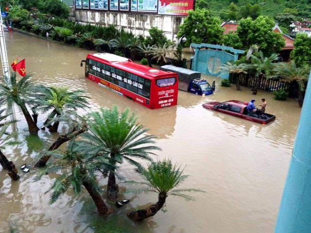 Đường biến th&agrave;nh s&ocirc;ng