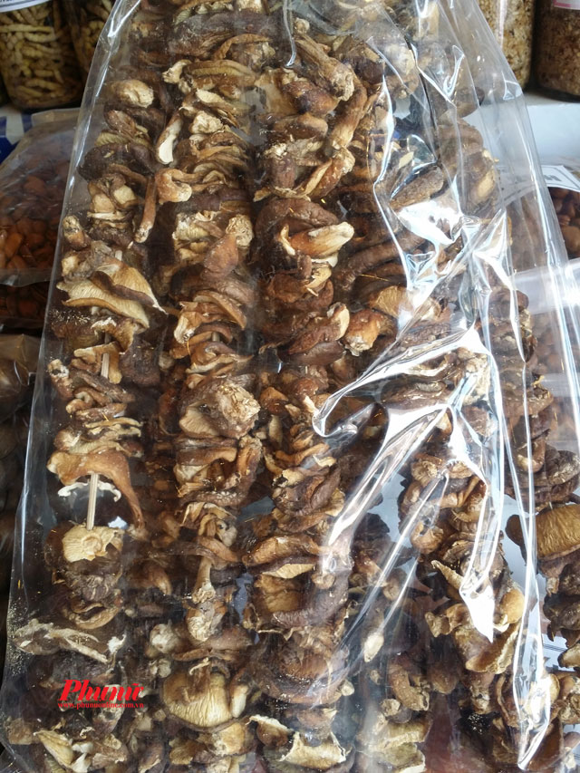 Nếu ở xa th&igrave; c&oacute; thể mua nấm kh&ocirc;