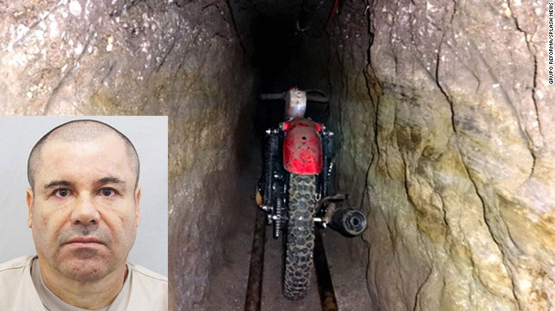 Chiếc xe máy mà trùm ma túy Guzman (ảnh nhỏ) dùng trong đường hầm khi vượt ngục Ảnh: CNN, AP