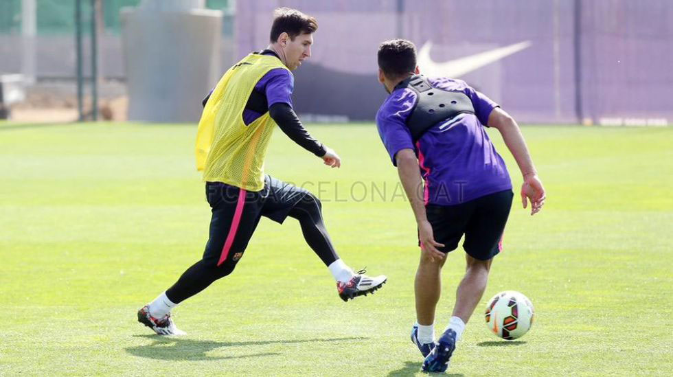 Messi (trái) trong buổi tập chiều 3-4
Ảnh: FC BARCELONA
