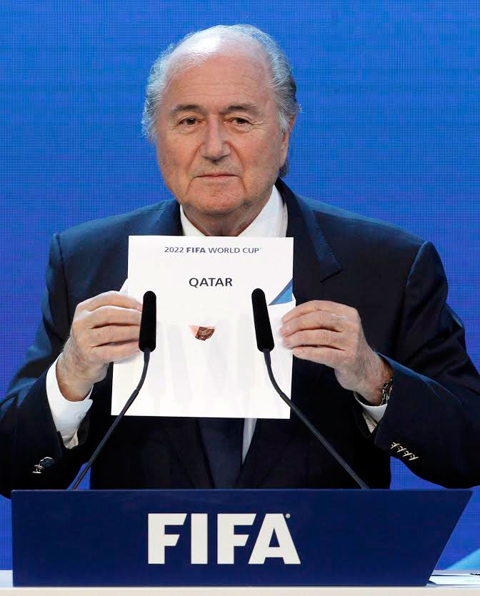 Chủ tịch FIFA S.Blatter trong lần công bố Nga giành quyền tổ chức World Cup 2018 vào đầu tháng 12-2010 Ảnh: REUTERS