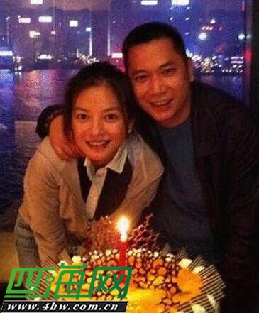 Triệu Vy v&agrave; chồng Hữu Long