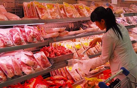 Tại sao chân gà, mề gà… cũng phải nhập?