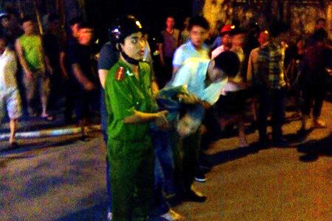 Hỗn chiến kinh hoàng bằng súng, 6 thanh niên bị thương