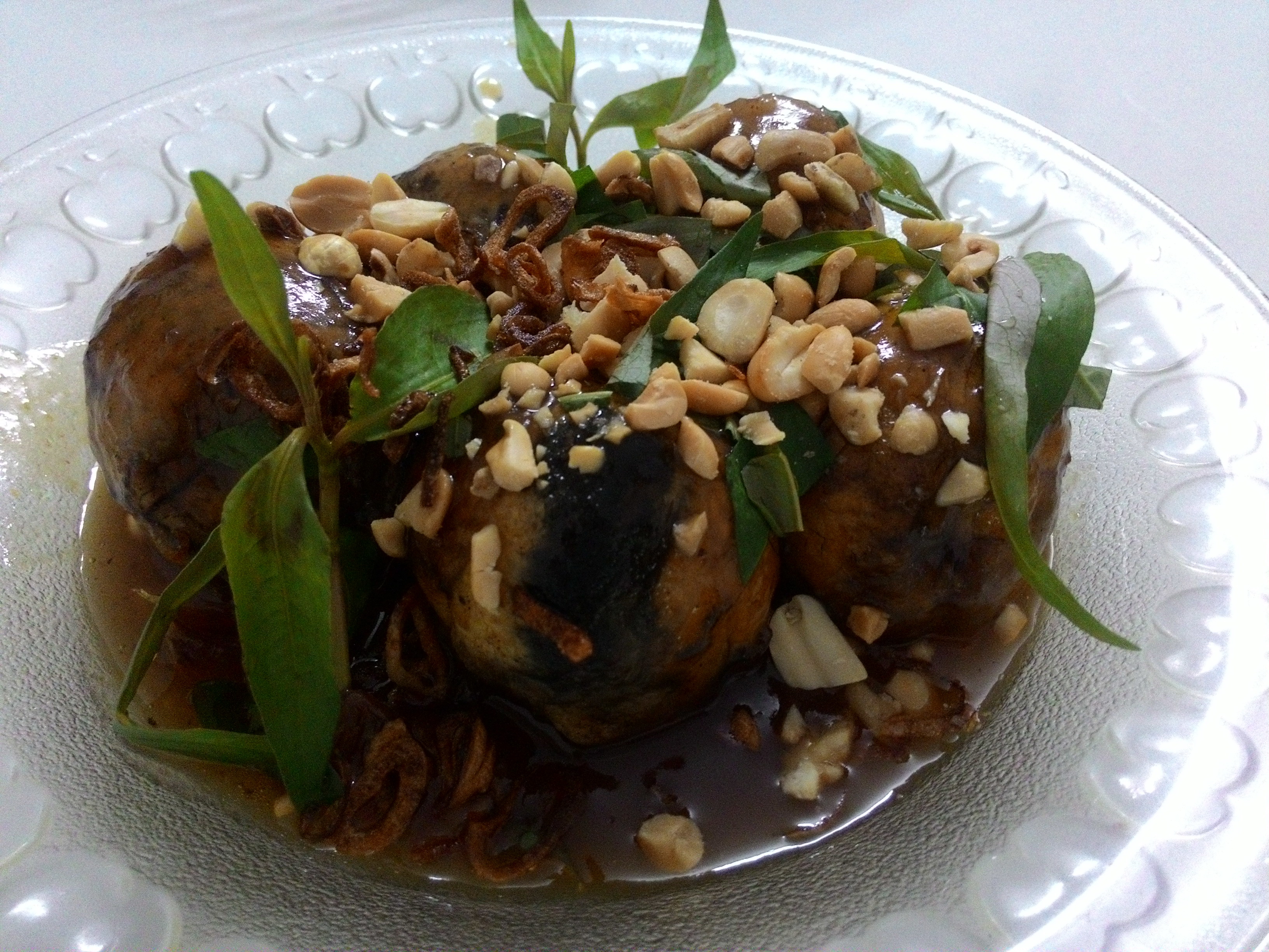 Hột vịt lộn x&agrave;o me, m&oacute;n ngon thời sinh vi&ecirc;n