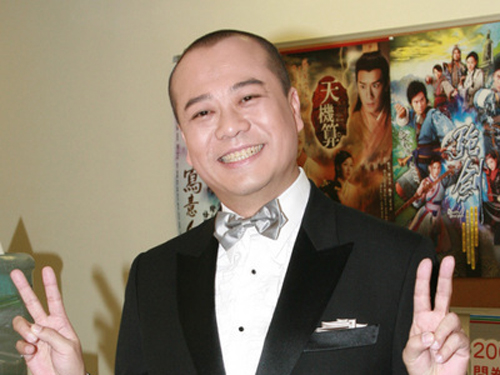 Lùm xùm quanh chuyện giữa TVB và Âu Dương Chấn Hoa