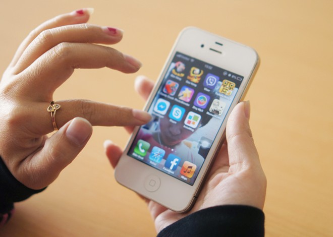 Cẩn trọng khi mua iPhone h&agrave;ng lướt