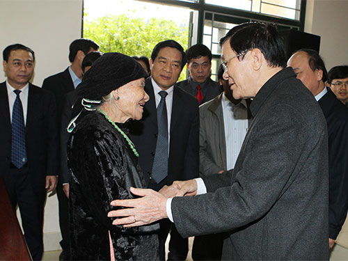 13.000 con bò giống đã đến tay người nghèo biên giới