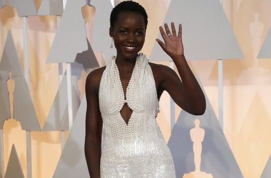 Trộm chôm đầm hơn 3 tỉ đồng của Lupita Nyong'o mặc ở Oscar 87