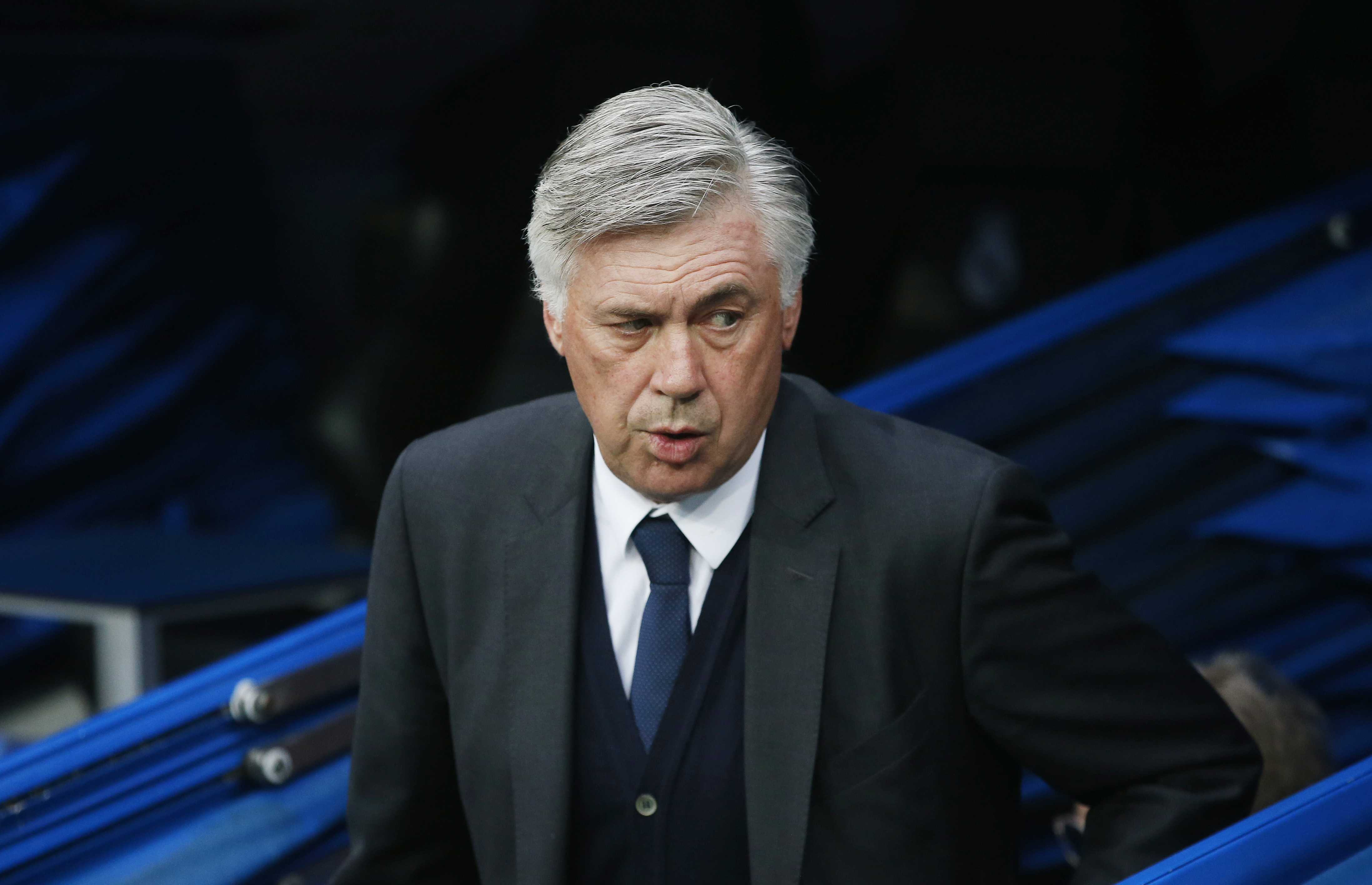 HLV Ancelotti kết th&uacute;c m&ugrave;a giải bằng một &aacute;n phạt