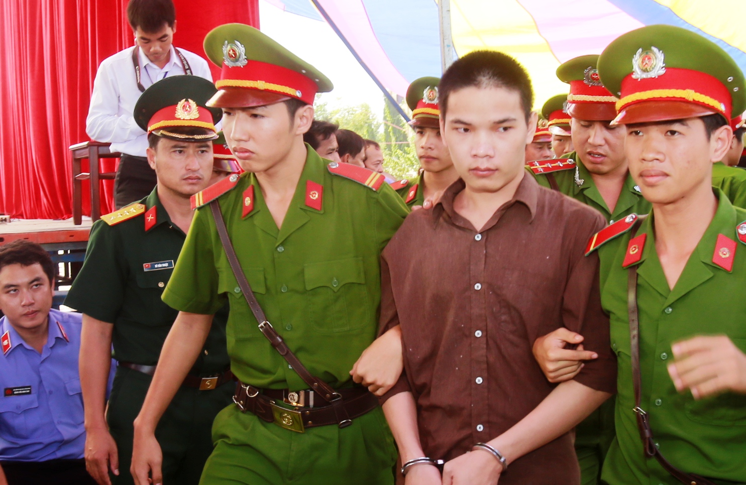 Bị c&aacute;o Tiến