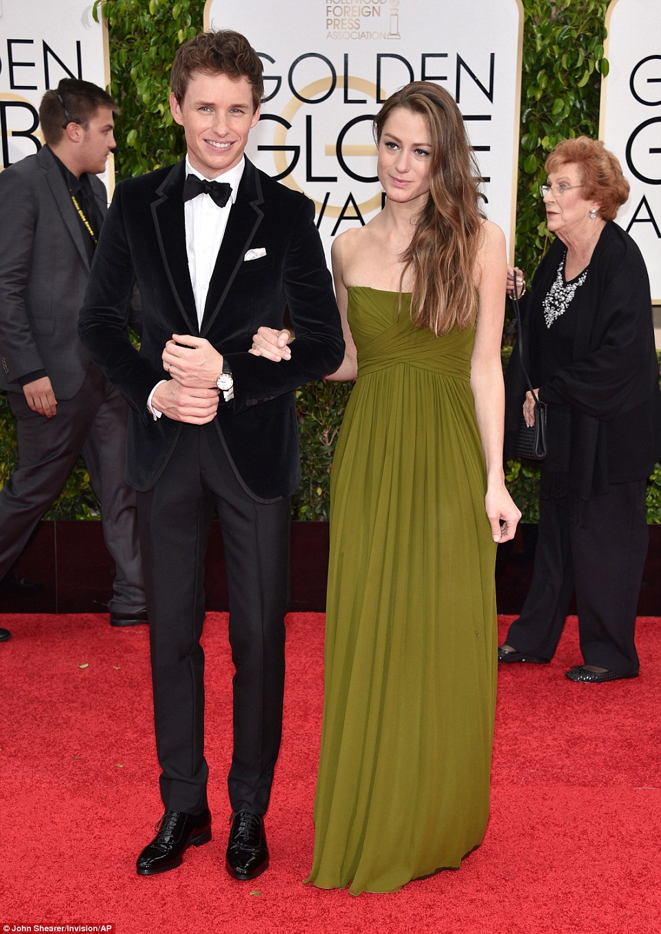 Eddie Redmayne và bạn gái