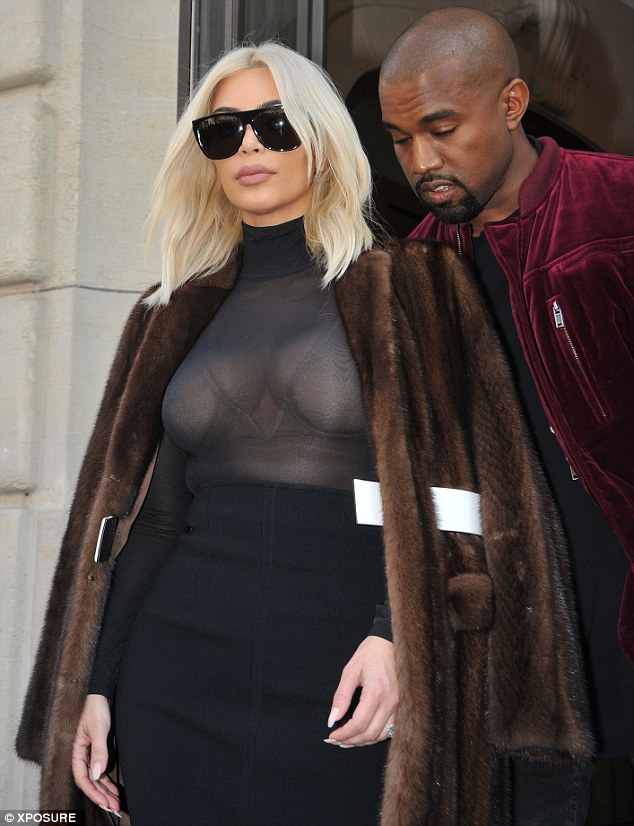 Kanye bảo hộ vợ