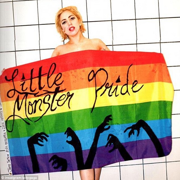 Lady Gaga đăng ảnh ngay khi biết tin h&ocirc;n nh&acirc;n đồng giới được hợp ph&aacute;p h&oacute;a