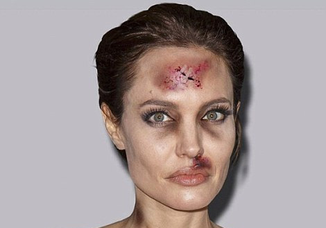 Nhan sắc "khủng khiếp" của Angelina Jolie, Emma Watson