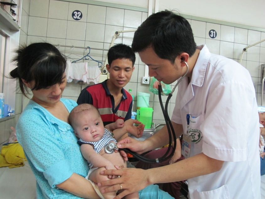 C&aacute;c bệnh nh&acirc;n được khỏe mạnh xuất viện l&agrave; m&oacute;n qu&agrave; lớn nhất của những người thầy thuốc