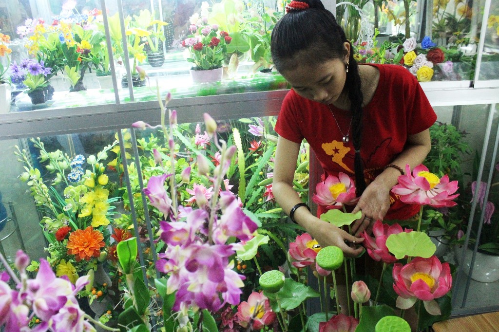 Hoa đất s&eacute;t