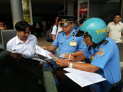 Lần thứ ba ra quân xử phạt taxi Uber