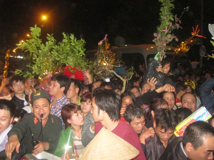 Mua thì d&ecirc;̃ nhưng đem ra kh&ocirc;ng h&ecirc;̀ d&ecirc;̃ t&iacute; nào