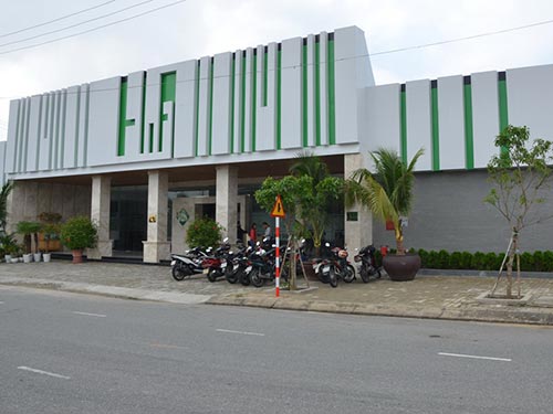 Cửa hàng Việt chê... khách Việt!