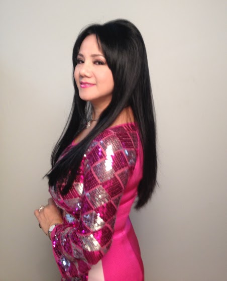 Ca sĩ Ngọc &Aacute;nh