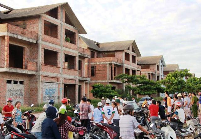 Hiện trường nơi ph&aacute;t hiện người đ&agrave;n &ocirc;ng chết trơ xương