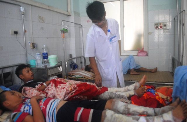 C&aacute;c ch&aacute;u nhỏ bị bỏng đang được điều trị tại Bệnh viện Đa khoa tỉnh Thanh H&oacute;a