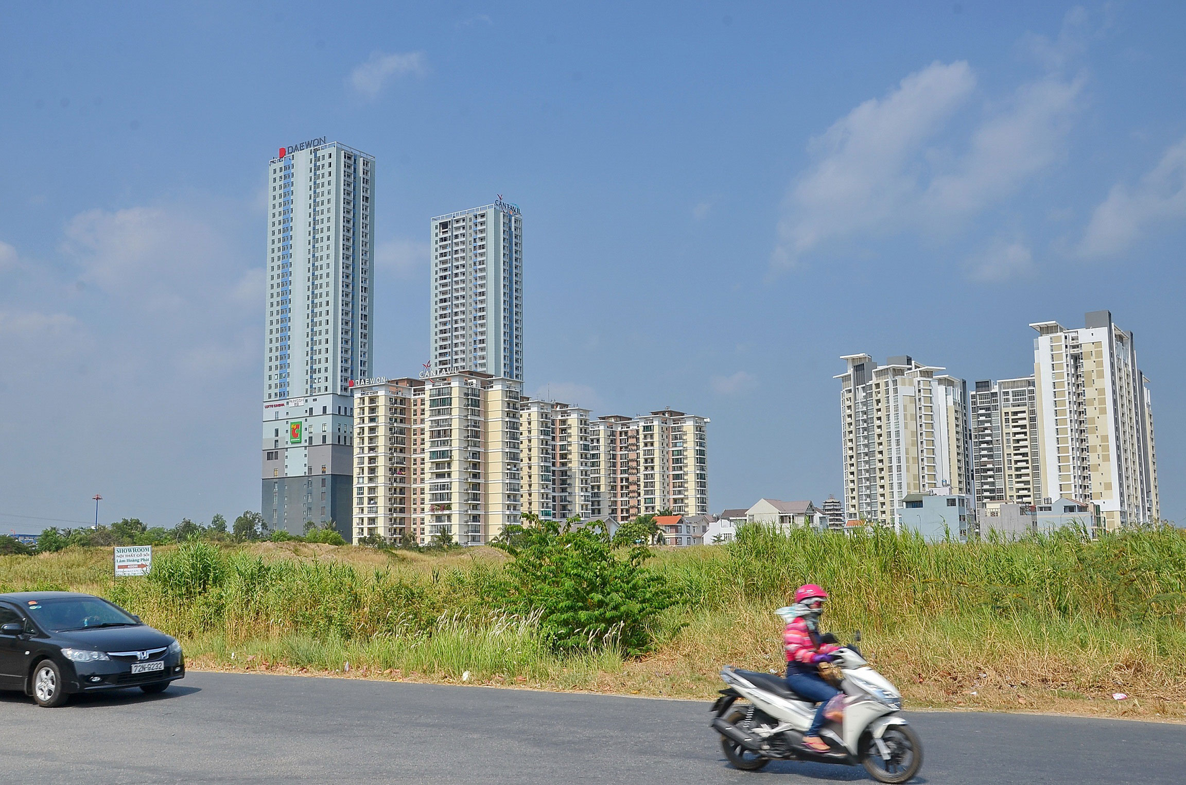 Th&ecirc;m gói tín dụng ưu đãi mới sẽ là cơ h&ocirc;̣i cho thị trường BĐS. Trong ảnh: M&ocirc;̣t dự án nhà ở tại TP HCM Ảnh: T&Acirc;́N THẠNH