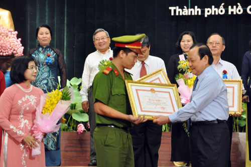 Học Bác tạo nên sức mạnh