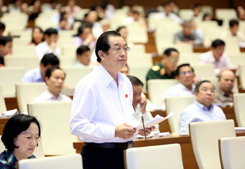 Thừa phát lại có quyền cưỡng chế: Không ổn!