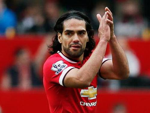 Radamel Falcao l&agrave; bản hợp đồng đ&igrave;nh đ&aacute;m nhưng cũng nhanh ch&oacute;ng x&igrave; hơi