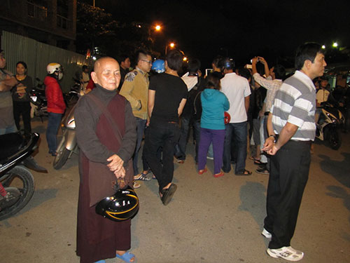 Vì sao dân mến?