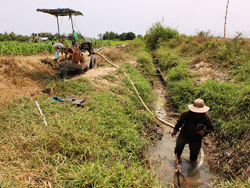 Nắng hạn, tranh nhau nguồn nước