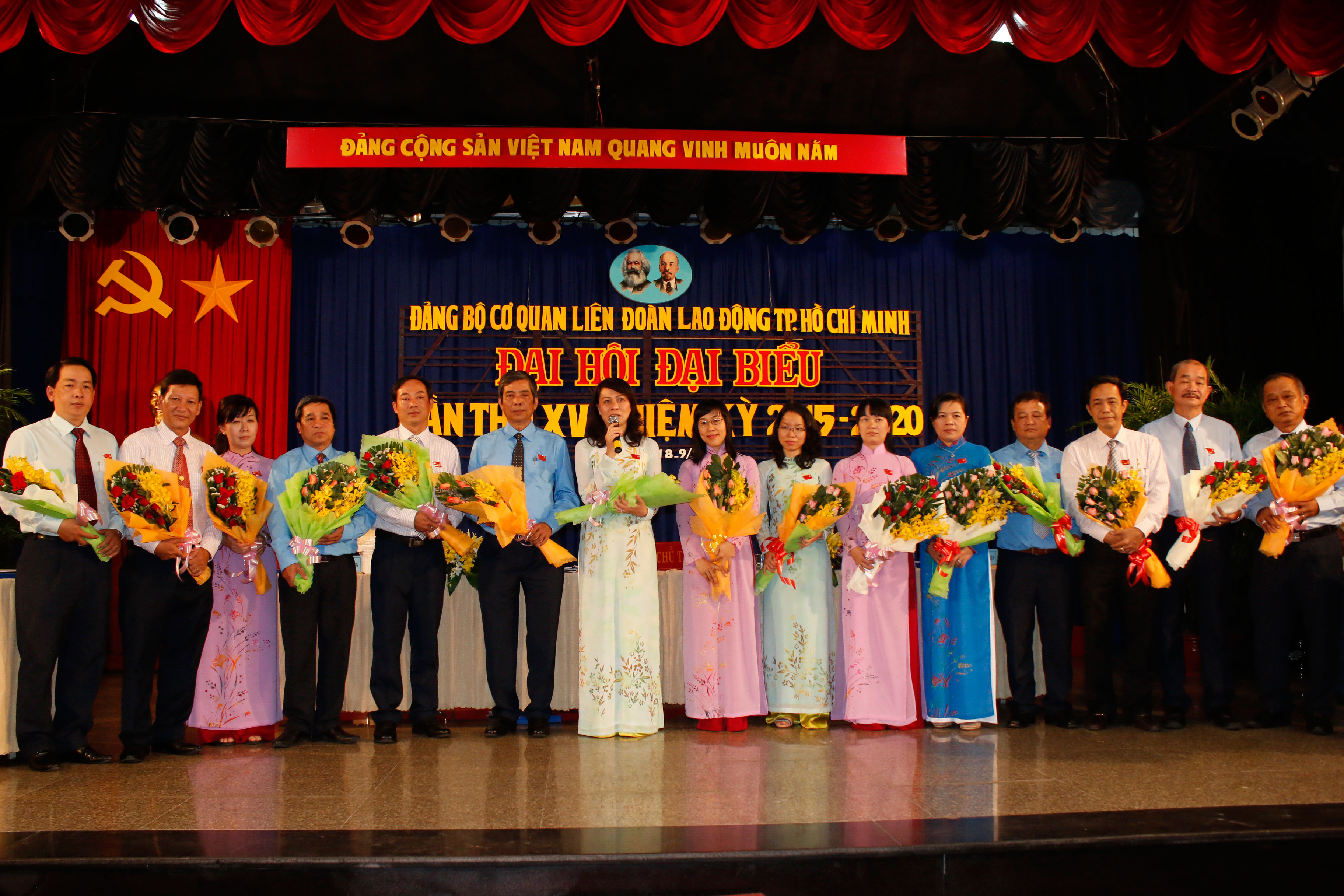 Ban Chấp hành Đảng bộ Cơ quan LĐLĐ TP nhiệm kỳ 2015-2020 ra mắt đại hội