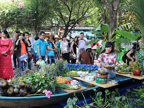 Tôn vinh lao động nữ