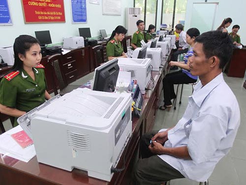 TP HCM cấp đổi đại trà CMND 12 số
