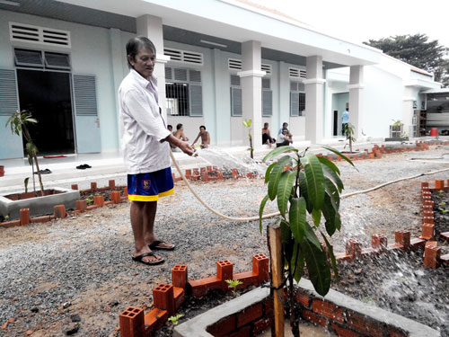 Ở trung tâm, vui khỏe hơn nhiều
