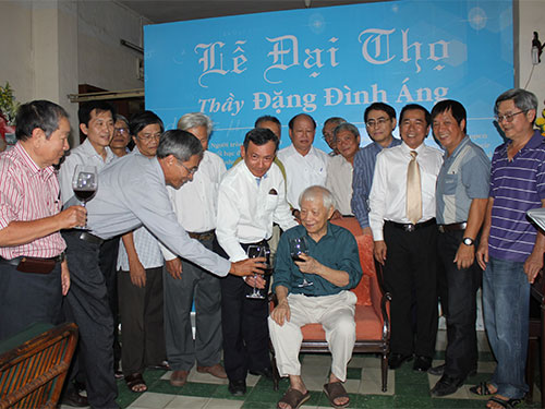 Sáng ngời một nhân cách