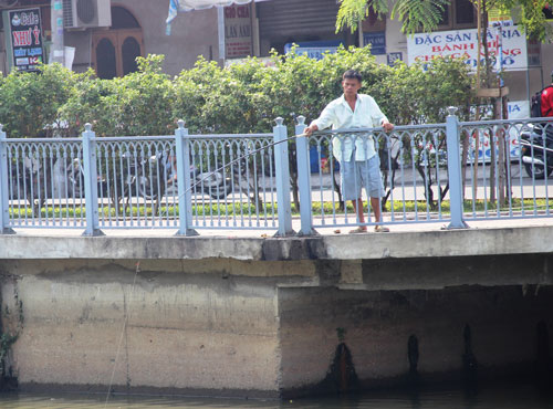 TP HCM: Quyết chống nạn câu cá ở kênh, rạch