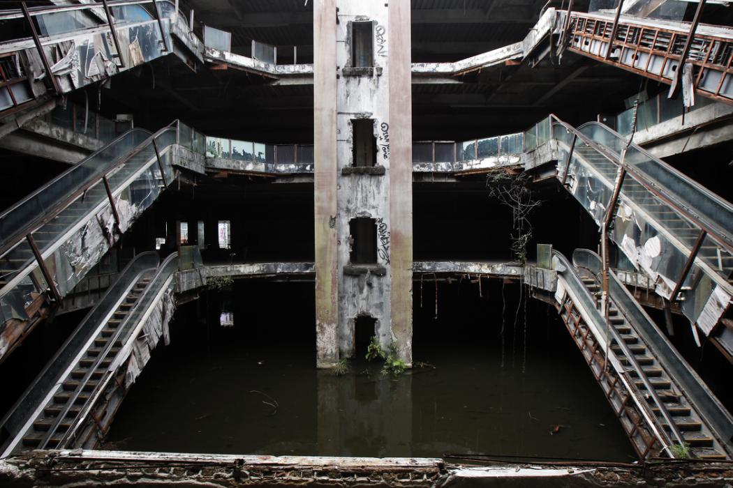 Ảnh: Bangkok Post, Reuters.
