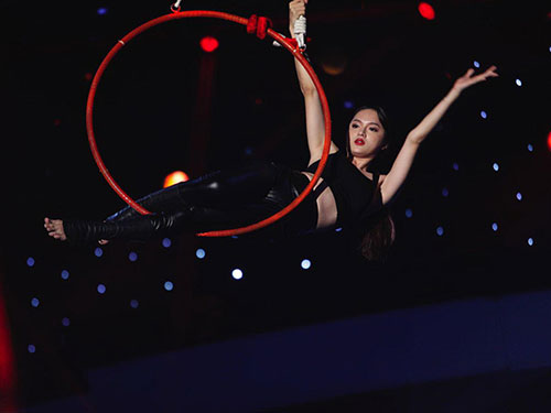 Hương Giang Idol chiến thắng tuần ở “Hoán đổi”