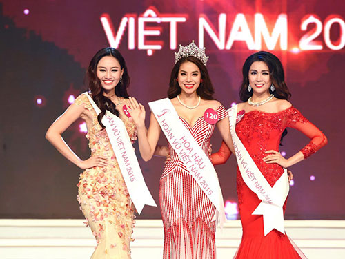 Xì-căng-đan hoa hậu hay chiêu PR?