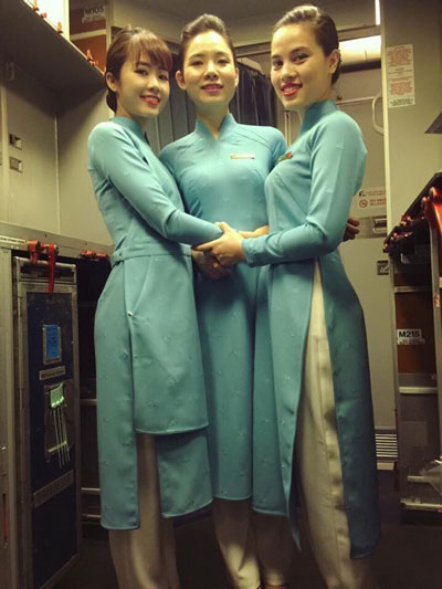Áo dài đồng phục mới của nữ tiếp viên Vietnam Airlines Ảnh: TARO