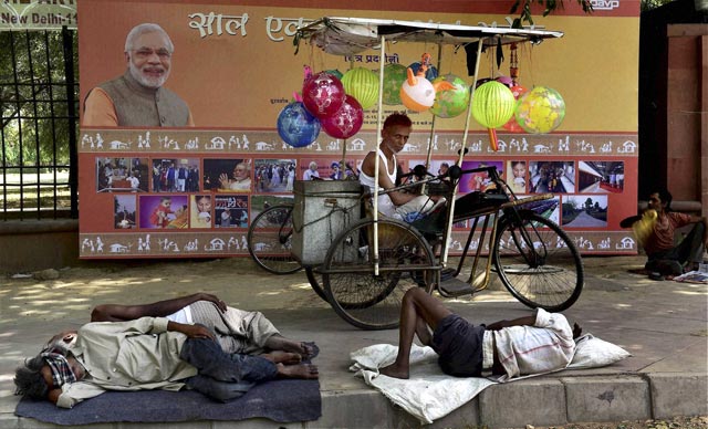 Thủ đô New Delhi cũng bị thiêu đốt. Ảnh: PTI