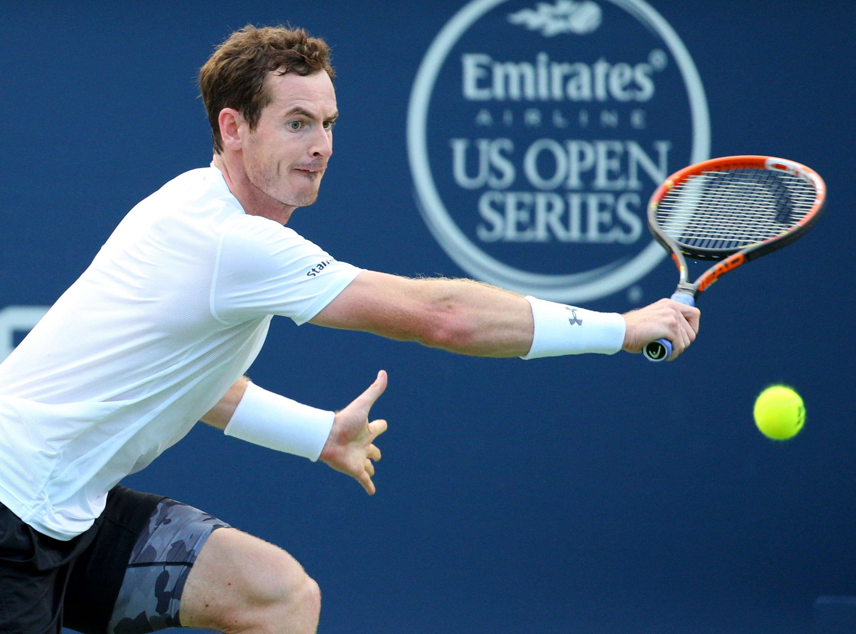 Andy Murray vững v&agrave;ng v&agrave;o tứ kết đơn nam