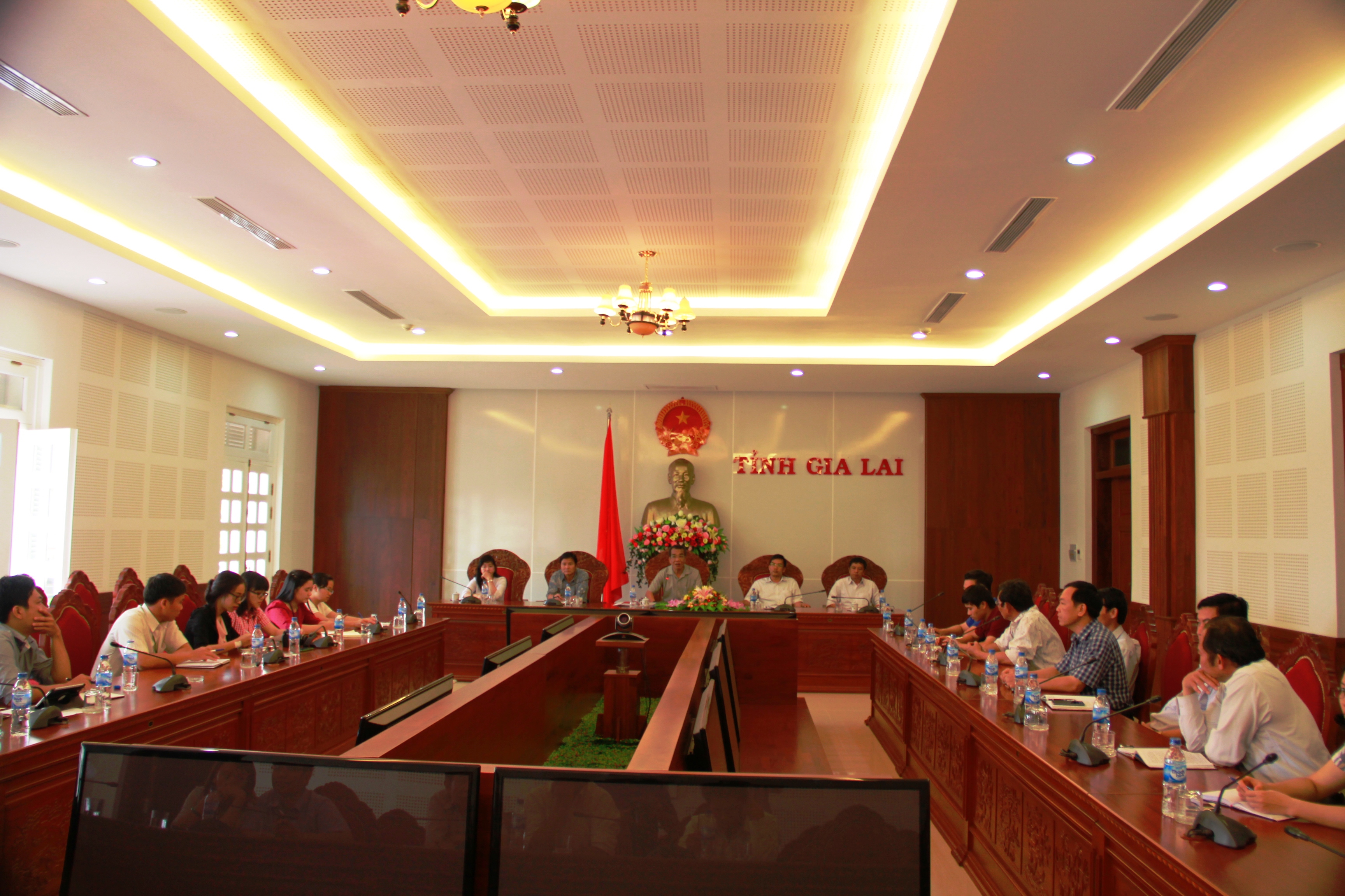 Quang cảnh buổi họp b&aacute;o