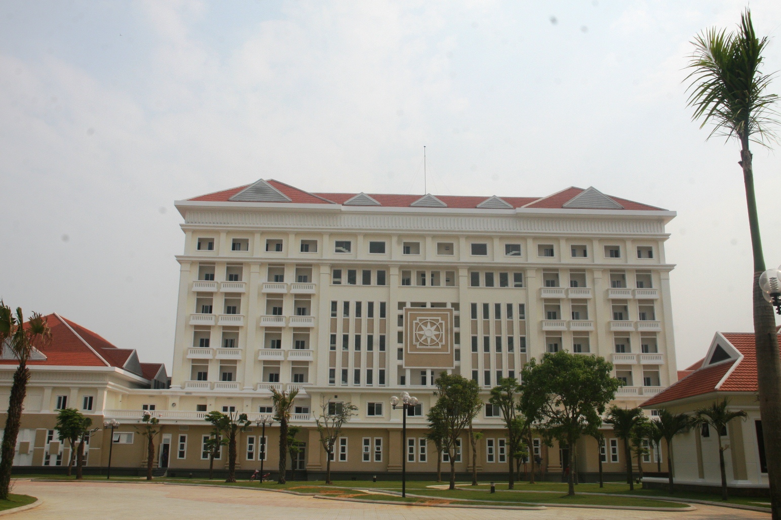 Mặt trước của c&ocirc;ng tr&igrave;nh c&oacute; kinh ph&iacute; tr&ecirc;n 165 tỉ đồng