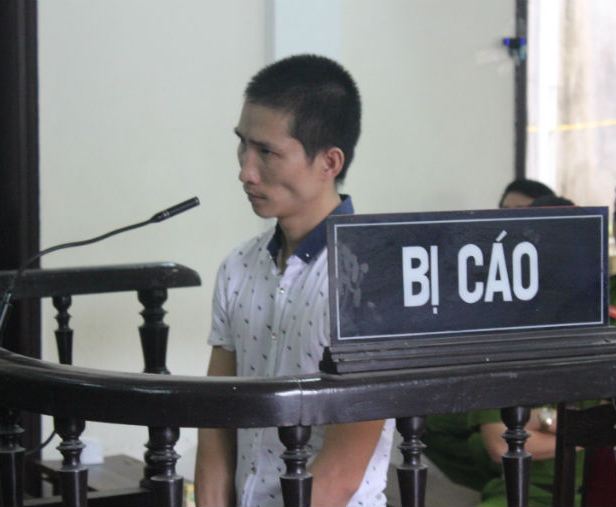 Bị c&aacute;o Đệ tại phi&ecirc;n t&ograve;a. Ảnh: T. Cao