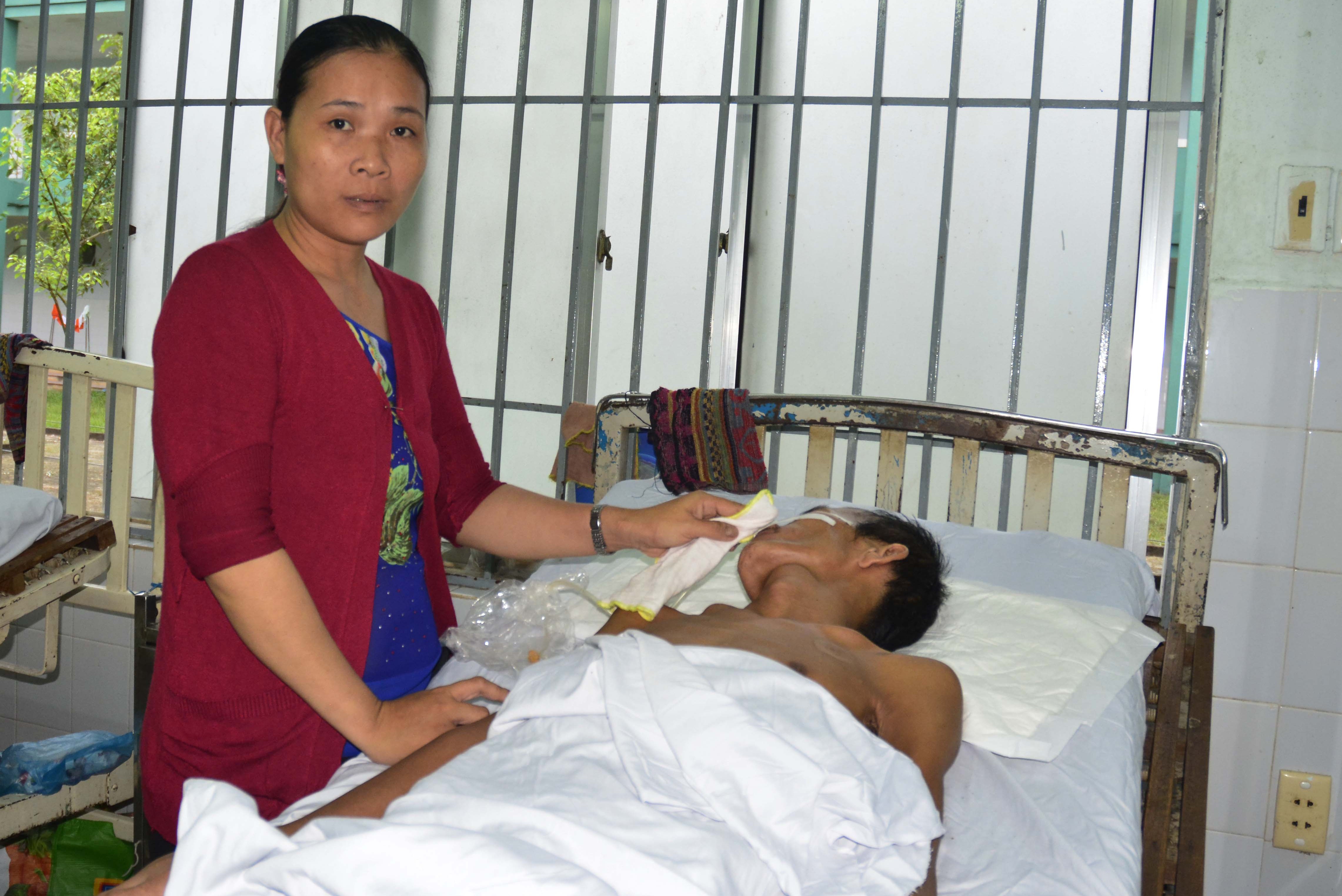 Đang gặp kh&oacute; khăn, chị Nga su&yacute;t nữa bị kẻ xấu lừa tiền Ảnh: Thọ Xu&acirc;n