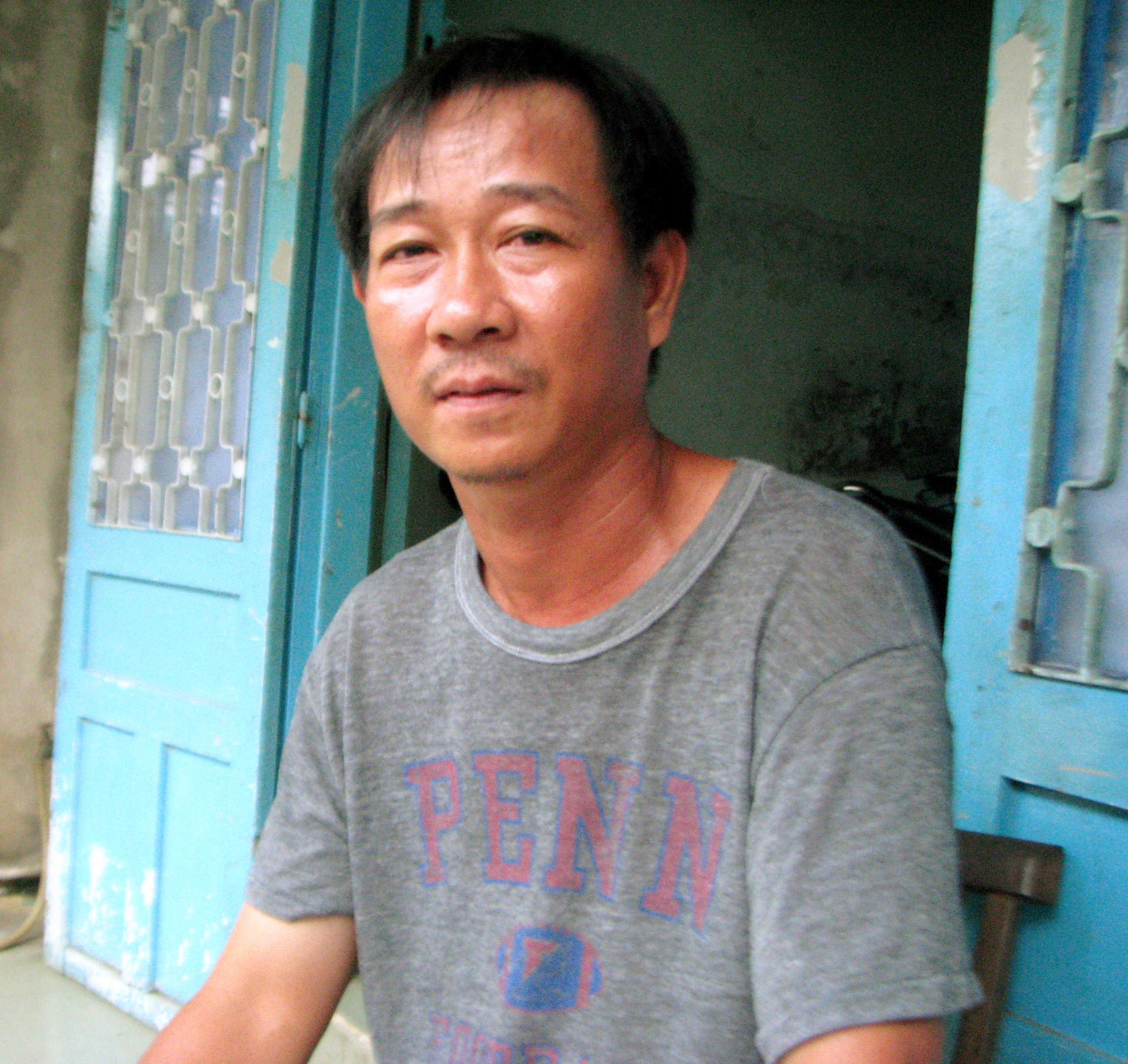 Anh Nguyễn Phước Th&agrave;nh &nbsp;đ&atilde; phần n&agrave;o y&ecirc;n t&acirc;m với việc học của con hiện tại.